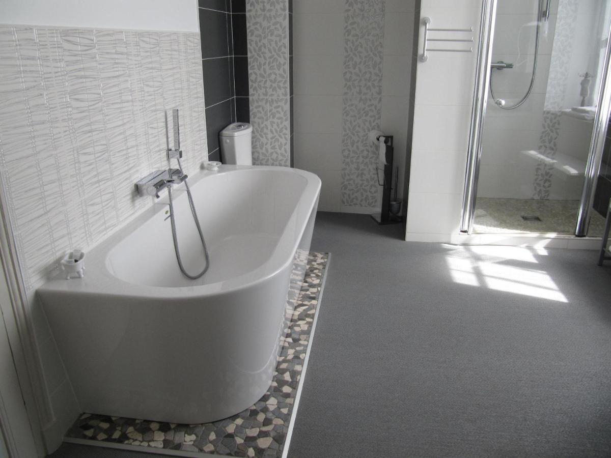 L'Atelier Du Chateau Saint-Ay Экстерьер фото