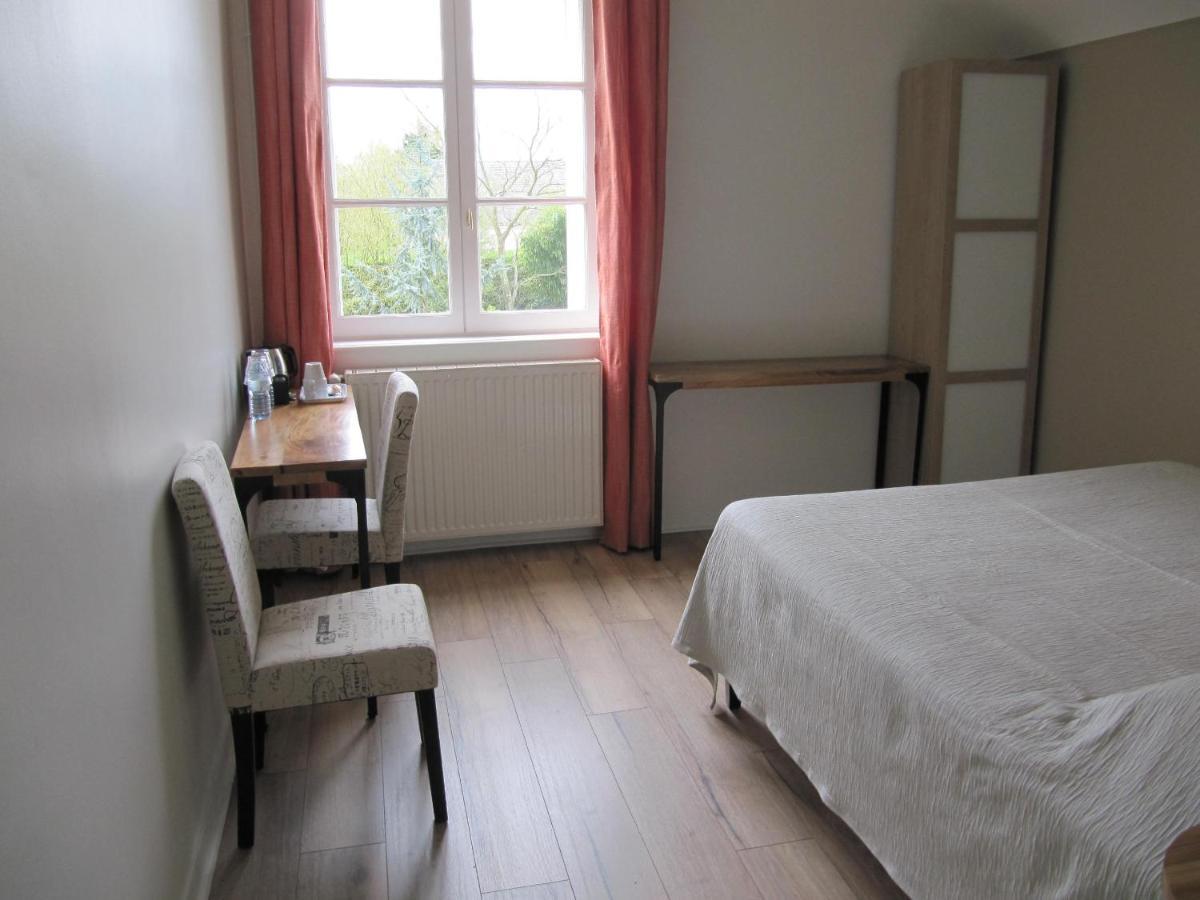 L'Atelier Du Chateau Saint-Ay Экстерьер фото